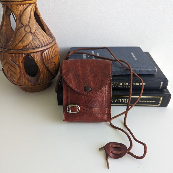 Small Vintage Buxton Leather Pouch style purse on cotton string - Picture 2 of 14